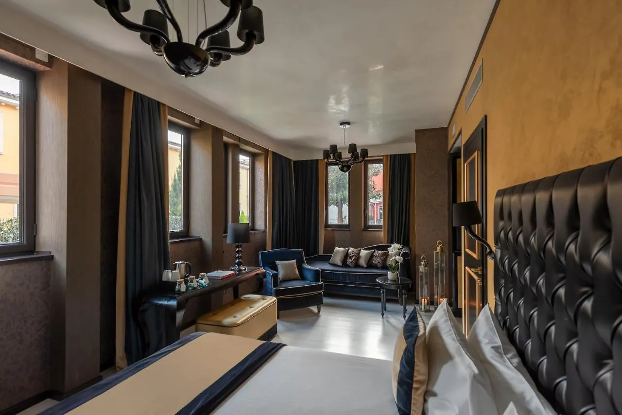 Carnival Palace - Venice Collection Hotel