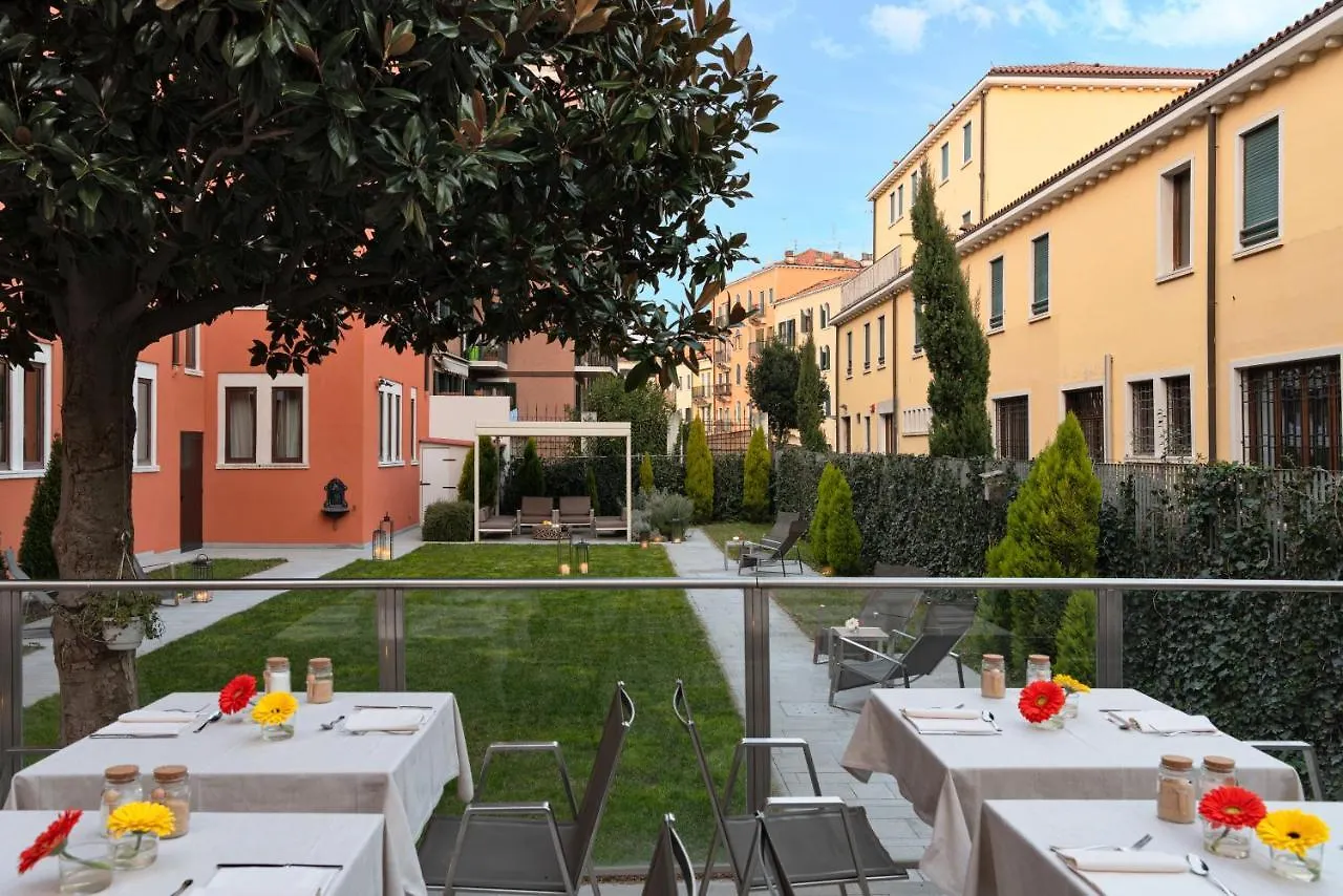 Carnival Palace - Venice Collection 4*,  Italien